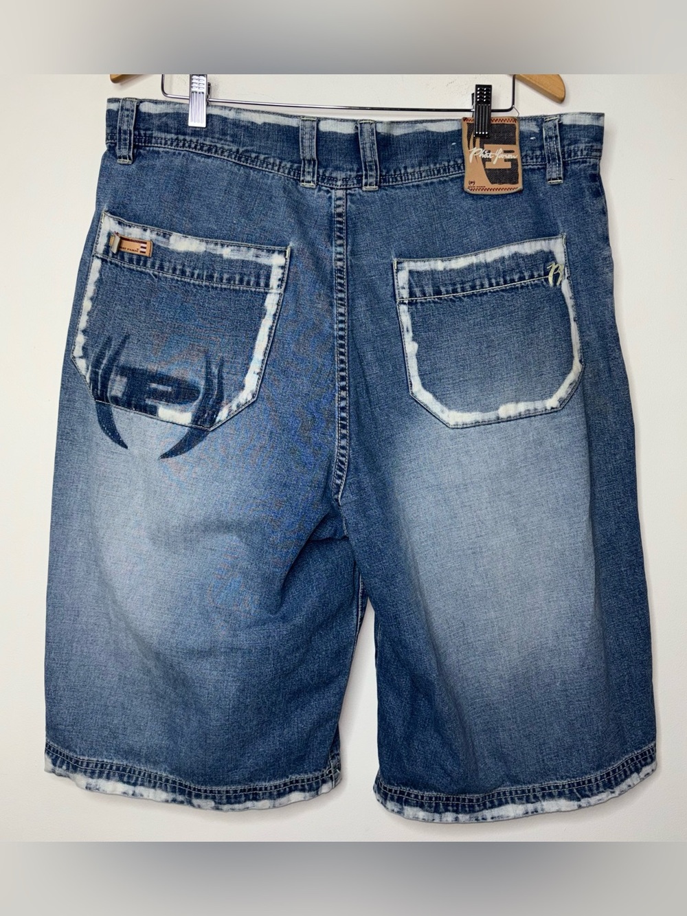 Vintage Phat Farm Shorts Jorts Size 38 Blue Light Wash Denim Loose Fit Baggy Y2K